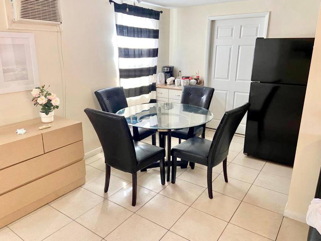 Private Rooms Close To Miami Airport - Free Parking - 01 מראה חיצוני תמונה