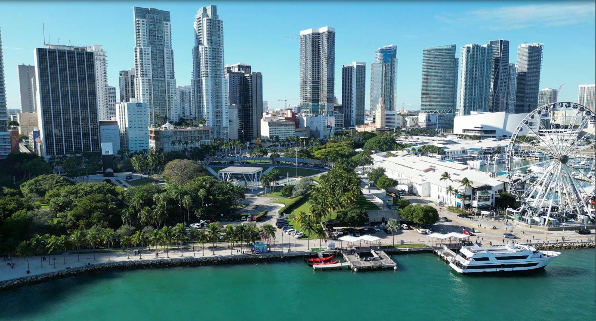 Private Rooms Close To Miami Airport - Free Parking - 01 מראה חיצוני תמונה