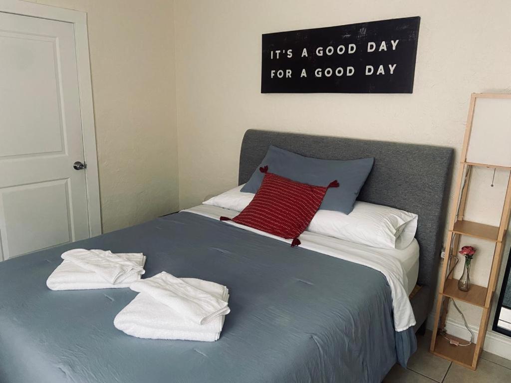 Private Rooms Close To Miami Airport - Free Parking - 01 מראה חיצוני תמונה