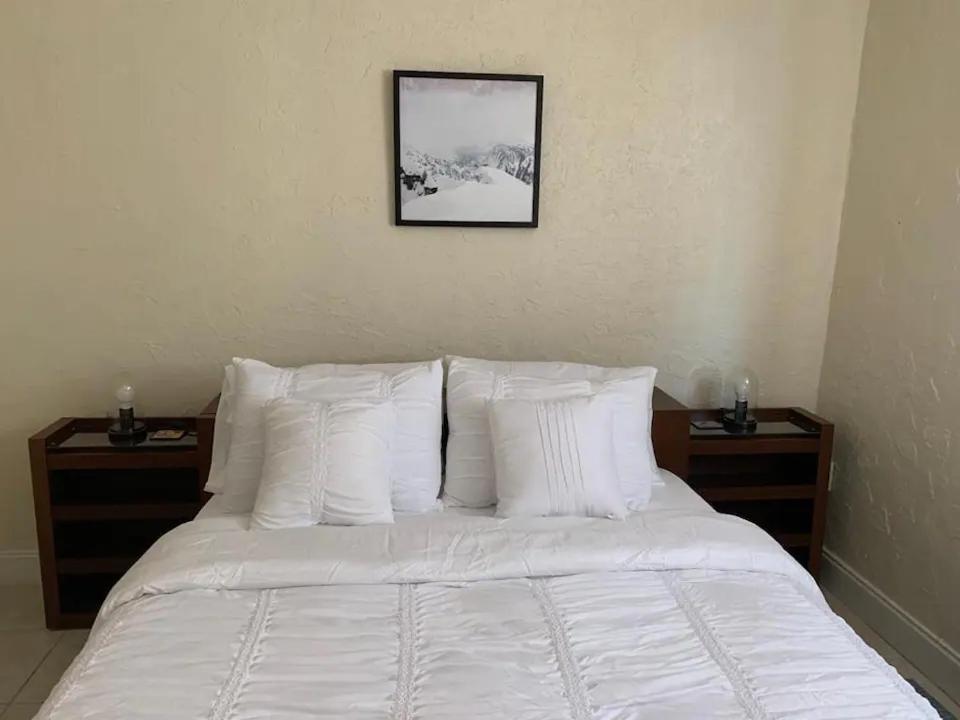 Private Rooms Close To Miami Airport - Free Parking - 01 מראה חיצוני תמונה