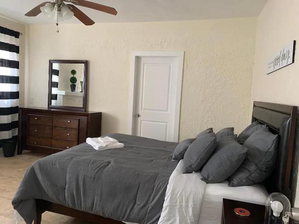 Private Rooms Close To Miami Airport - Free Parking - 01 מראה חיצוני תמונה