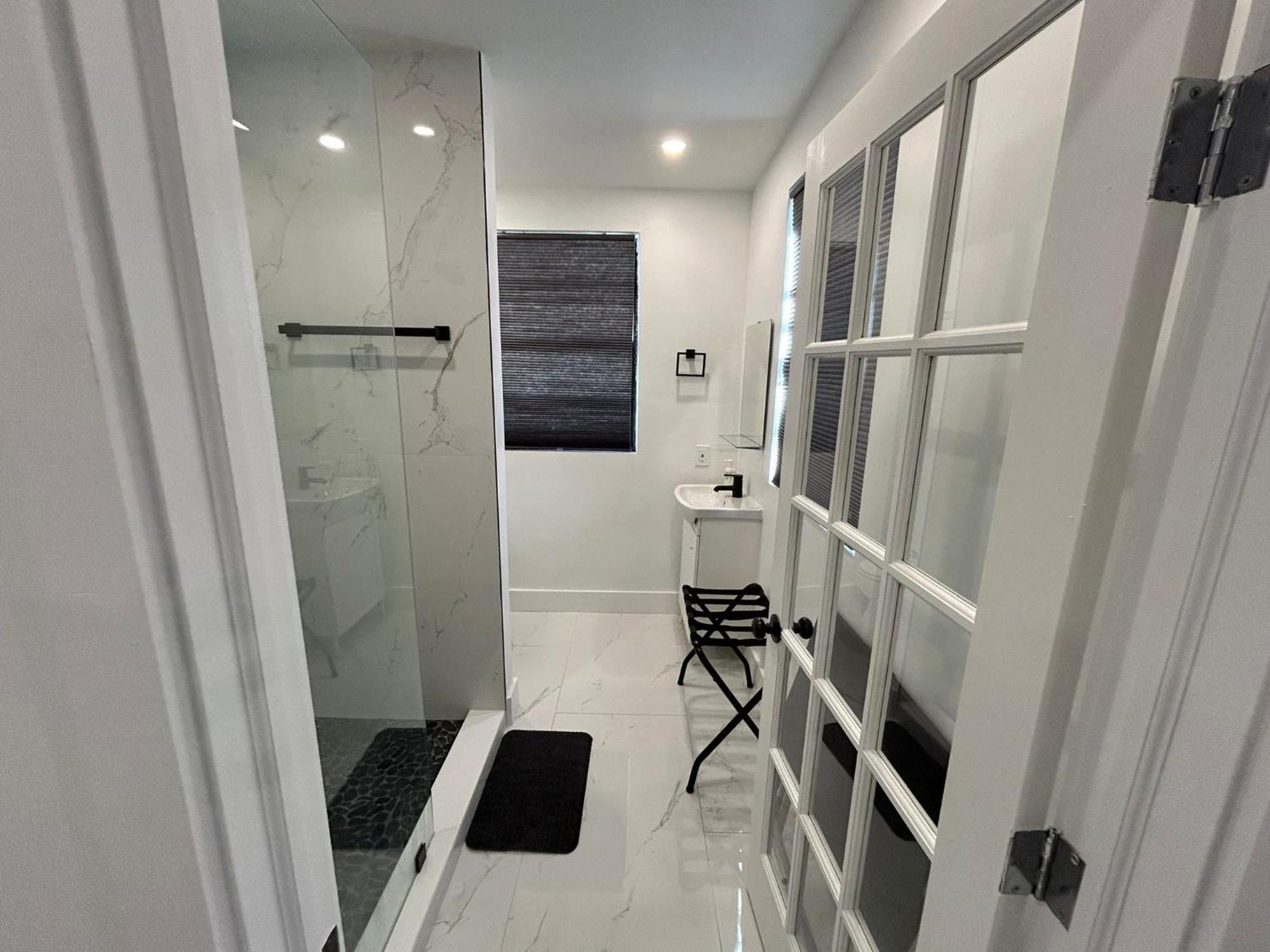 Private Rooms Close To Miami Airport - Free Parking - 01 מראה חיצוני תמונה